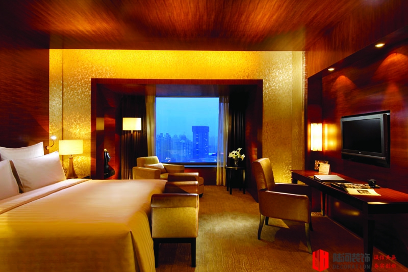 3 bay room